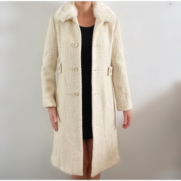 Y2K Moda Jackets & Blazers - Y2K Moda Women Wool Coat with Faux Fur Collar Cream Size 10